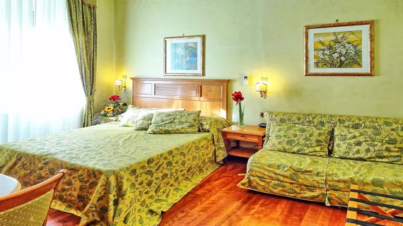 La Fenice Rooms | Lazio - Roma (ve civarı) - Roma Kent Merkezi - Rione XVIII Castro Pretorio