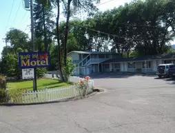 Maple Leaf Motel | Oregon - Medford (ve civarı) - Shady Cove