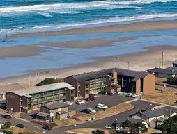 Waves of Newport | Oregon - Oregon Coast - Newport