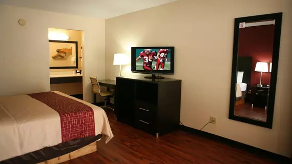 Red Roof Inn and Suites Cave City | Kentucky - Bowling Green (ve civarı) - Cave City