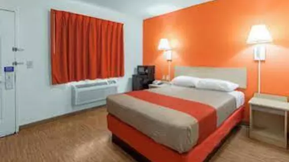 Motel 6 Marysville | Kaliforniya - Yuba City (ve civarı) - Marysville