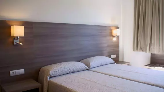 Apartamentos Tres Torres | Balearic Adaları - Mayorka Adası - Palma de Mallorca - El Arenal