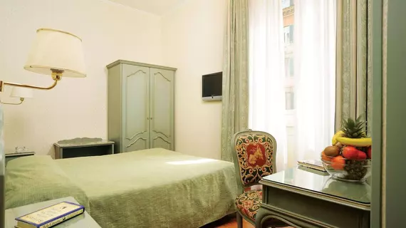 Hotel Augustea | Lazio - Roma (ve civarı) - Roma Kent Merkezi - Rione XVIII Castro Pretorio