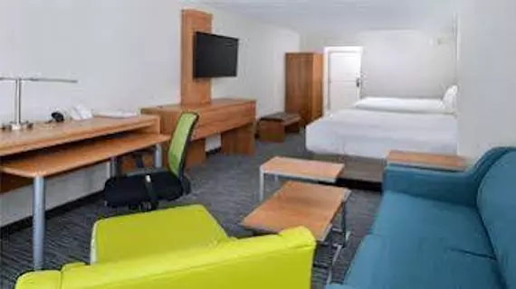 Holiday Inn Express & Suites Lexington East - Winchester Rd | Kentucky - Lexington (ve civarı) - Lexington