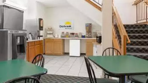 Days Inn Concordia | Missouri - Higginsville (ve civarı) - Concordia