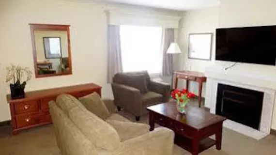 Amsterdam Inn & Suites Moncton | New Brunswick - Moncton (ve civarı) - Moncton