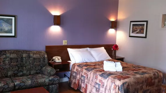 Au Doc Motel | Quebec - Montreal (ve civarı) - Repentigny