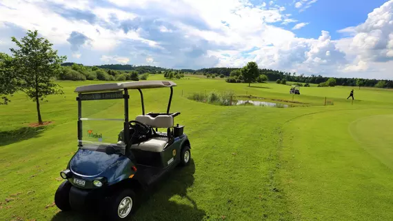 Hotel Golfpark Schlossgut Sickendorf | Hessen - Vogelsbergkreis - Lauterbach