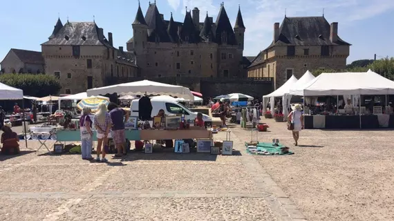 Hôtel de France et de Russie | Nouvelle-Aquitaine - Dordogne - Thiviers