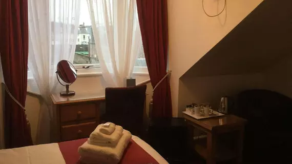 Bythesea Guest House | İskoçya - Ayrshire - Ayr