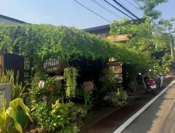 Baan Mai Guesthouse