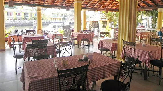 Riverside Regency Resort | Goa - Kuzey Goa - Baga