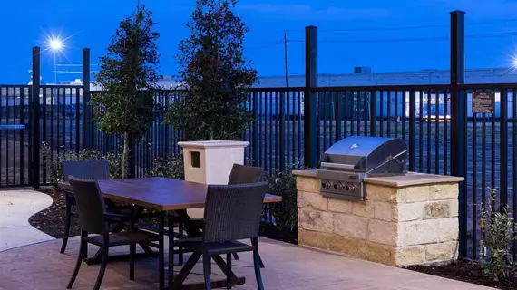 Residence Inn Dallas Plano/Richardson | Teksas - Dallas (ve civarı) - Plano