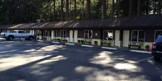 Park Motel and Cabins