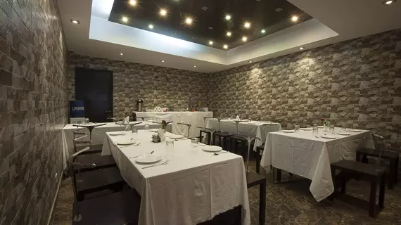 Hotel Good Palace | Batı Delhi - Ulusal Eyalet Başkenti Delhi - Delhi (ve civarı) - Yeni Delhi - Karol Bagh