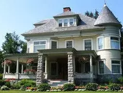 Cornerstone Victorian B&B | New York - George Gölü (ve civarı) - Warrensburg