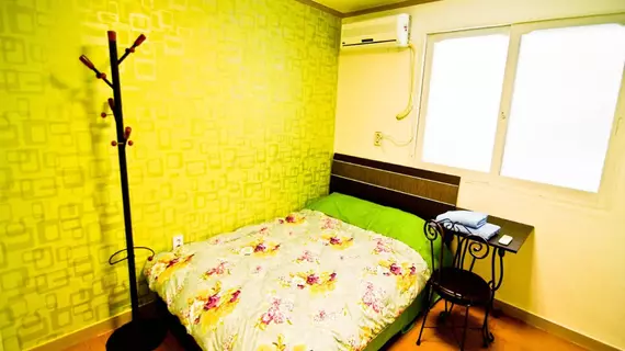 Kimchee Hongdae Guesthouse | Gyeonggi - Seul (ve civarı) - Mapo - Yeonnam-dong