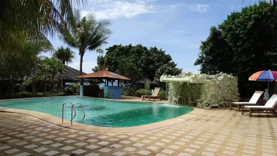 Coco White Beach Resort | Bohol - Guindulman