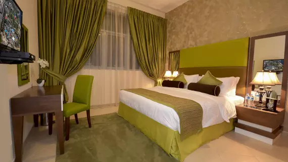 Al Waleed Palace Hotel Apartments-Al Barsha | Dubai - Dubai