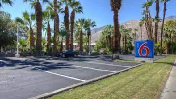 Motel 6 Palm Springs East | Kaliforniya - Imperial County - Palm Springs (ve civarı) - Palm Springs