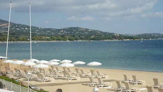 Hotel Giraglia | Provence - Alpes - Cote d'Azur - Var - Sainte-Maxime - Saint-Tropez (ve civarı) - Grimaud - Grimaud Limanı