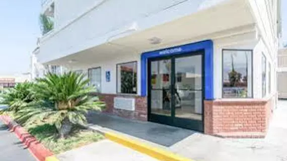 Motel 6 Anaheim - Fullerton East | Kaliforniya - Orange County - Anaheim