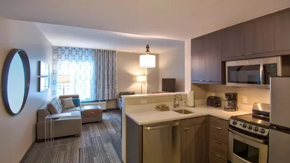 TownePlace Suites Miami Airport | Florida - Miami (ve civarı) - Miami