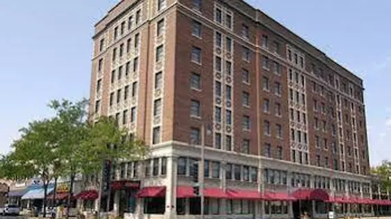 Retlaw Plaza Hotel | Wisconsin - Fond du Lac