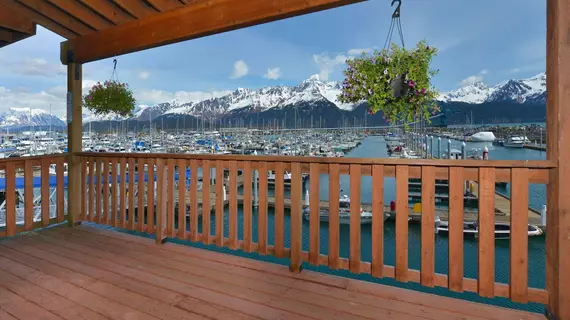 Safari Lodge | Alaska - Seward