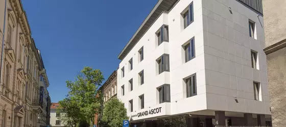 Grand Ascot | Küçük Polonya Voyvodalığı - Krakow (ve civarı) - Krakow - Stare Miasto