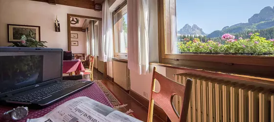 Hotel Sorapiss | Veneto - Belluno (vilayet) - Auronzo di Cadore - Misurina