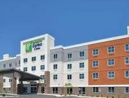 Holiday Inn Express & Suites Lexington East - Winchester Rd | Kentucky - Lexington (ve civarı) - Lexington