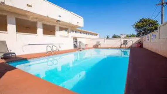 Beachwalker Inn & Suites | Kaliforniya - San Luis Obispo (ve civarı) - Pismo Beach