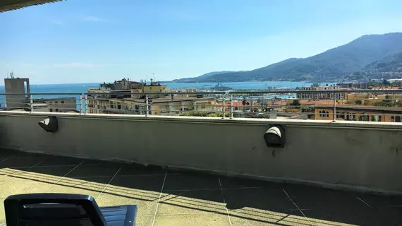 Il Gabbiano | Liguria - La Spezia (il) - La Spezia - La Spezia Tarihi Kent Merkezi