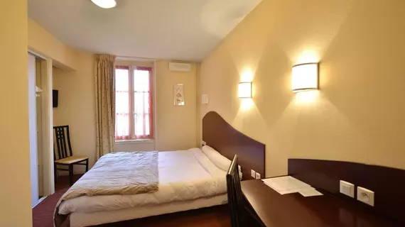 Hotel les Commercants | Auvergne-Rhone-Alpes - Puy-de-Dome (bölge) - Clermont-Ferrand