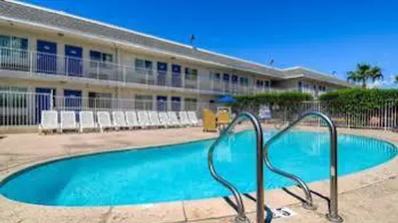 Motel 6 Las Vegas - Boulder Highway | Nevada - Clark County - Las Vegas (ve civarı) - Las Vegas - Sunrise Manor