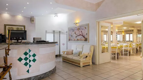 Hotel Montiruju | Sardinya - Sassari - Santa Maria Coghinas