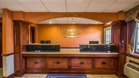 Rodeway Inn and Suites | Connecticut - Torrington (ve civarı) - Torrington