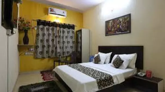 OYO Rooms Sanganva Chowk Trikon Baugh | Gujarat - Rajkot