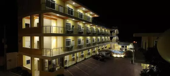 Awesome Hotel | Ilocos Bölgesi - La Union - San Juan