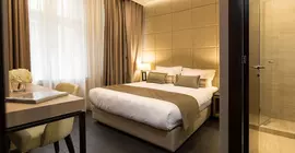 Dominic and Smart Luxury Suites Republic Square | Belgrad - Stari Grad