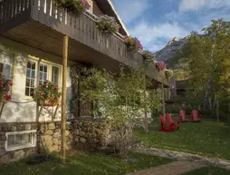 Northland Lodge | Alberta - Waterton Parkı (ve civarı) - Waterton Parkı