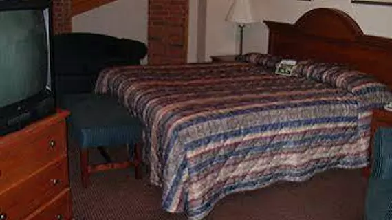 Country Hearth Inn & Suites Lomira | Wisconsin - Lomira