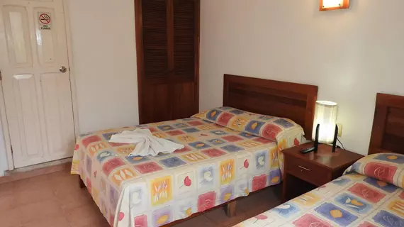 Hotel Marcianito | Quintana Roo - Benito Juárez - Cancun (ve civarı) - Isla Mujeres