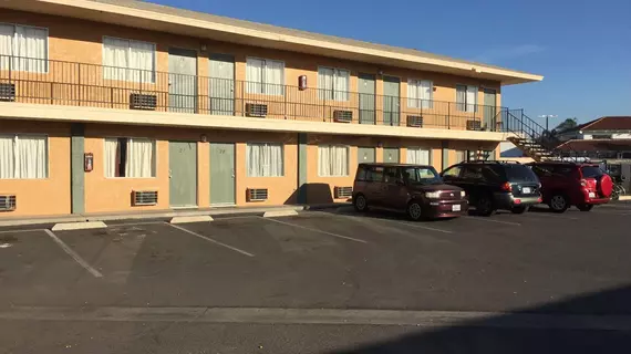 El Cajon Inn and Suites | Kaliforniya - San Diego County - El Cajon