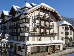 Hotel Dolomiti Madonna | Trentino-Alto Adige - Güney Tirol (il) - Ortisei