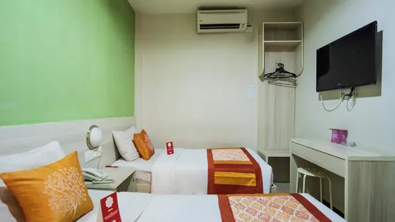 OYO Rooms PWTC LRT Station | Kuala Lumpur (ve civarı) - Pekeliling