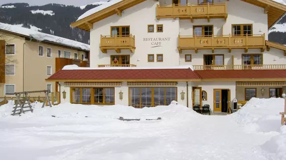 Hotel Loipenstub'n | Tirol - Kitzbühel District - Kitzbuehel (ve civarı) - Brixen im Thale - Lauterbach