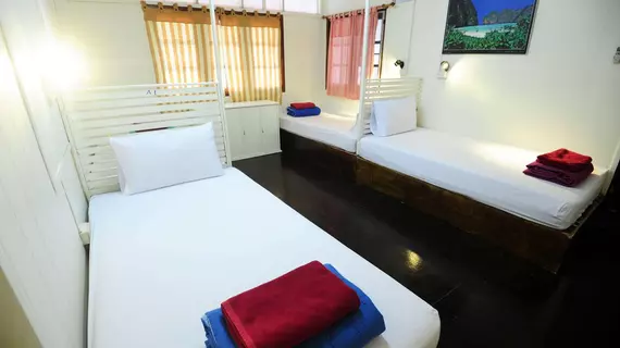 Phi Phi October House | Krabi İli - Ko Phi Phi