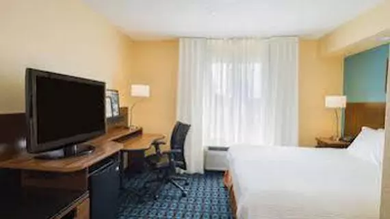 Fairfield Inn & Suites Allentown Bethlehem/Route 22 | Pensilvanya - Bucks County - Allentown (ve civarı) - Bethlehem